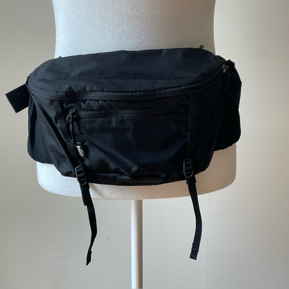 REI Black Ripstock Fannypack From 2018 4 Zipper Pockets, Men's, Women's